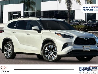 Used 2022 Toyota Highlander XLE