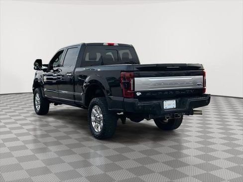 Used 2019 Ford F350 Platinum w/ Platinum Ultimate Package image 5