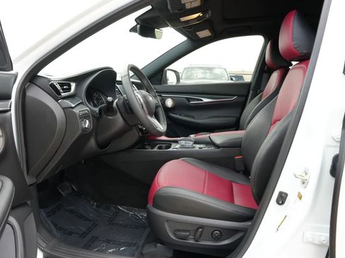 Certified 2025 INFINITI QX50 Sport AWD/4WD image 17