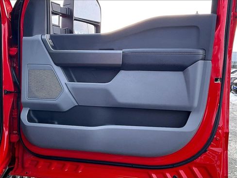 Used 2025 Ford F350 XLT w/ Tremor Off-Road Package image 11