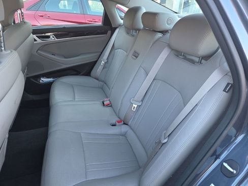 Used 2017 Genesis G80 3.8 w/ Option Group 02 image 8