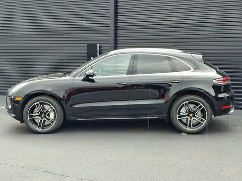 Certified 2021 Porsche Macan Turbo AWD/4WD image 2