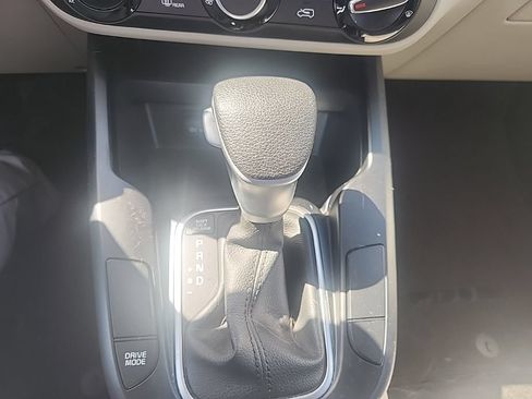 Certified 2024 Kia Soul LX FWD image 26
