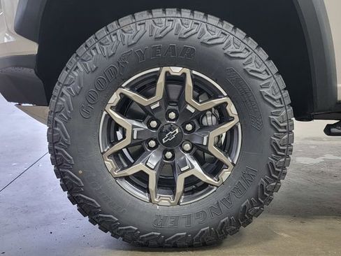 New 2026 Chevrolet Colorado ZR2 AWD/4WD image 10