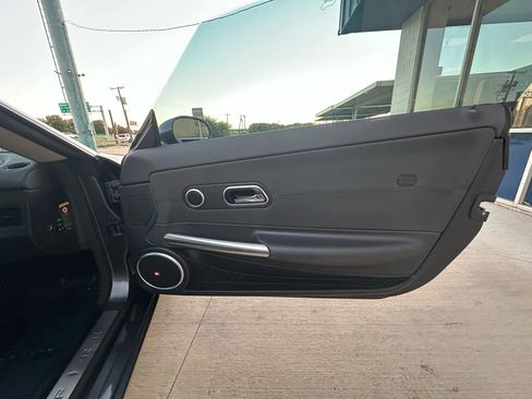 Used 2005 Chrysler Crossfire SRT-6 image 38
