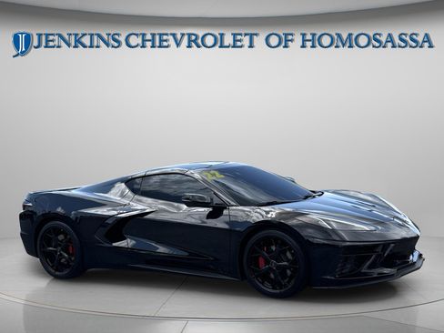 Used 2022 Chevrolet Corvette Stingray Premium Cpe RWD image 2