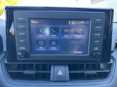 Used 2019 Toyota RAV4 XLE image 28