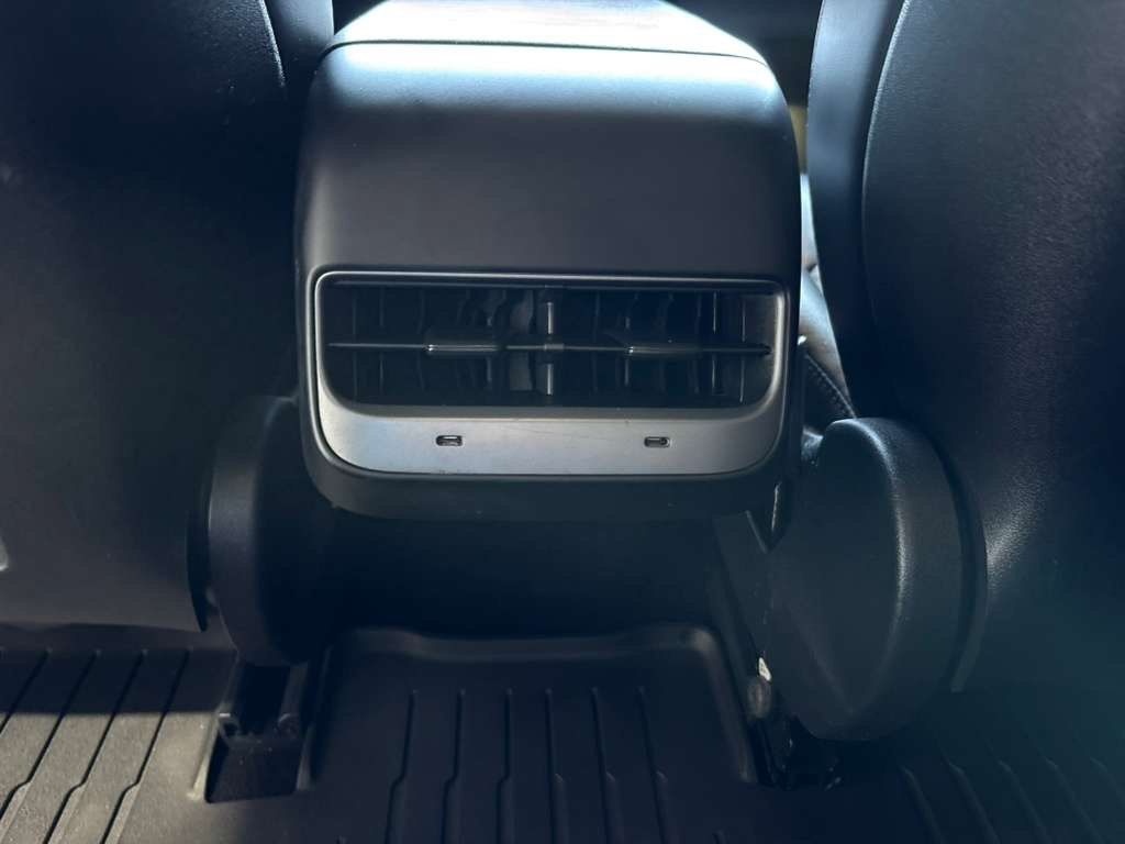 Used 2021 Tesla Model 3 Long Range AWD/4WD image 21