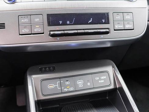 Used 2025 Hyundai Kona SEL image 20