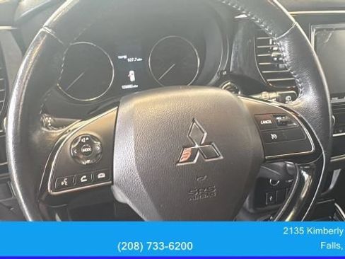Used 2020 Mitsubishi Outlander SEL AWD/4WD image 28