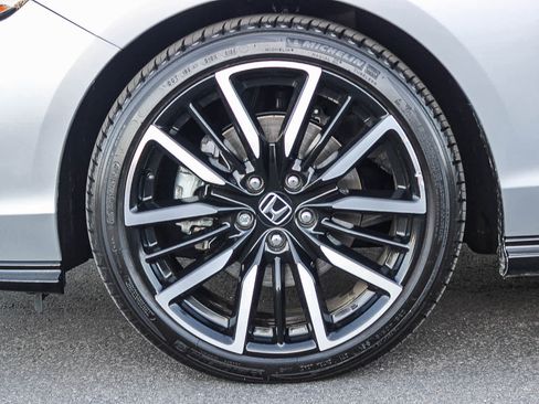 Certified 2025 Honda Accord Touring image 9