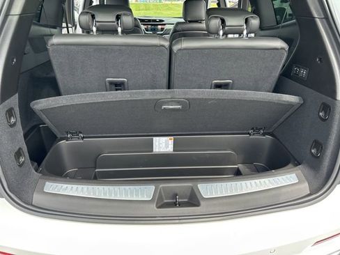 Used 2024 Cadillac XT6 Premium Luxury AWD/4WD image 29