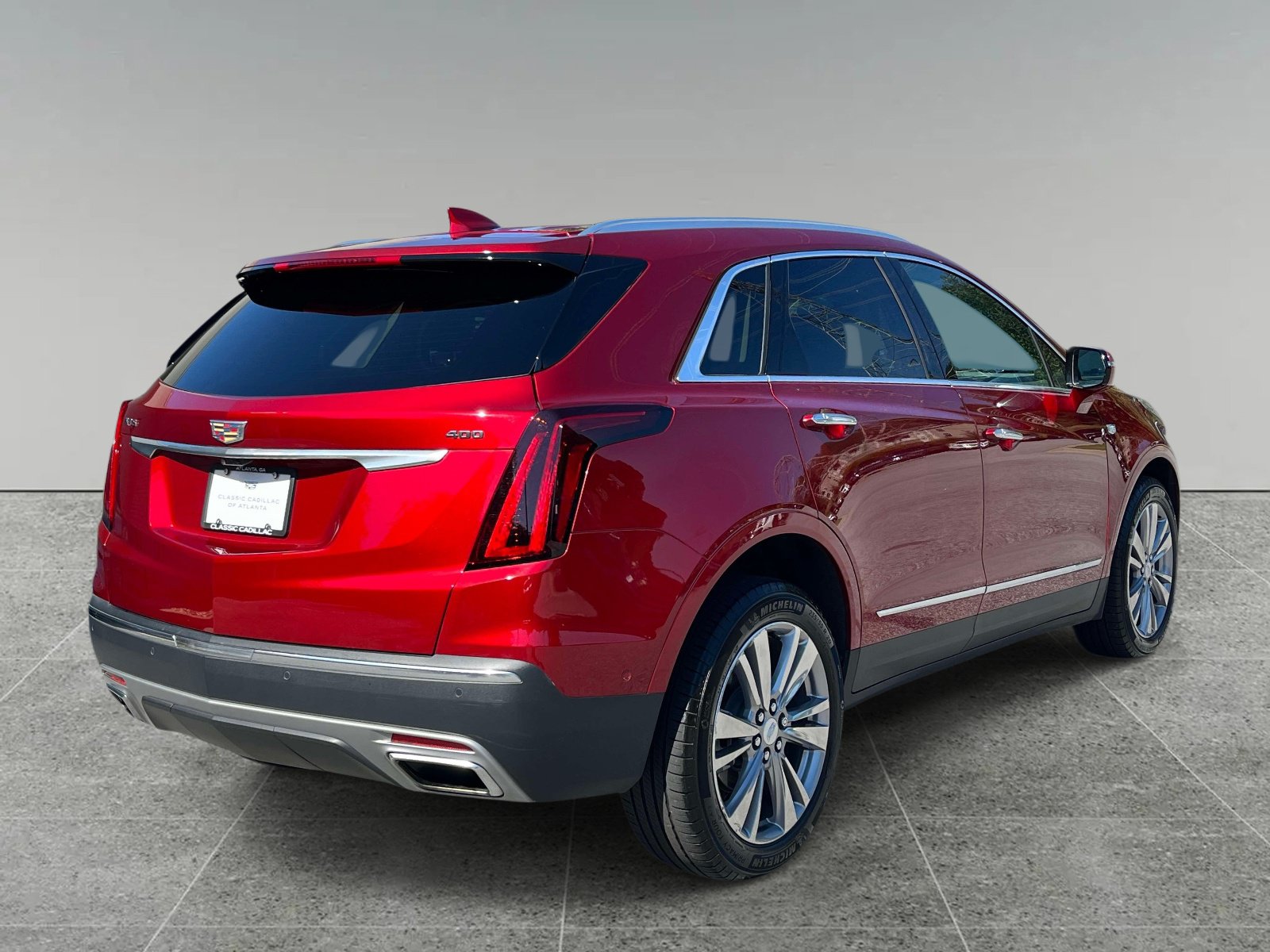Used 2024 Cadillac XT5 Premium Luxury w/ Technology Package FWD image 5