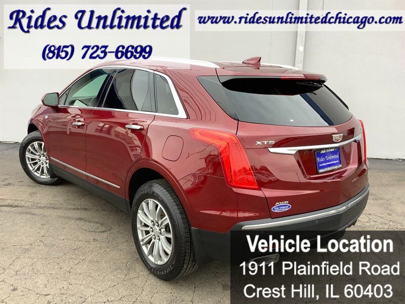 Used 2017 Cadillac XT5 Luxury w/ Driver Awareness Package AWD/4WD image 4
