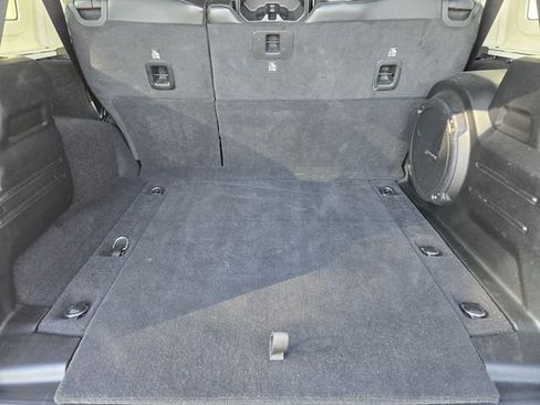 Used 2023 Jeep Wrangler Altitude image 34