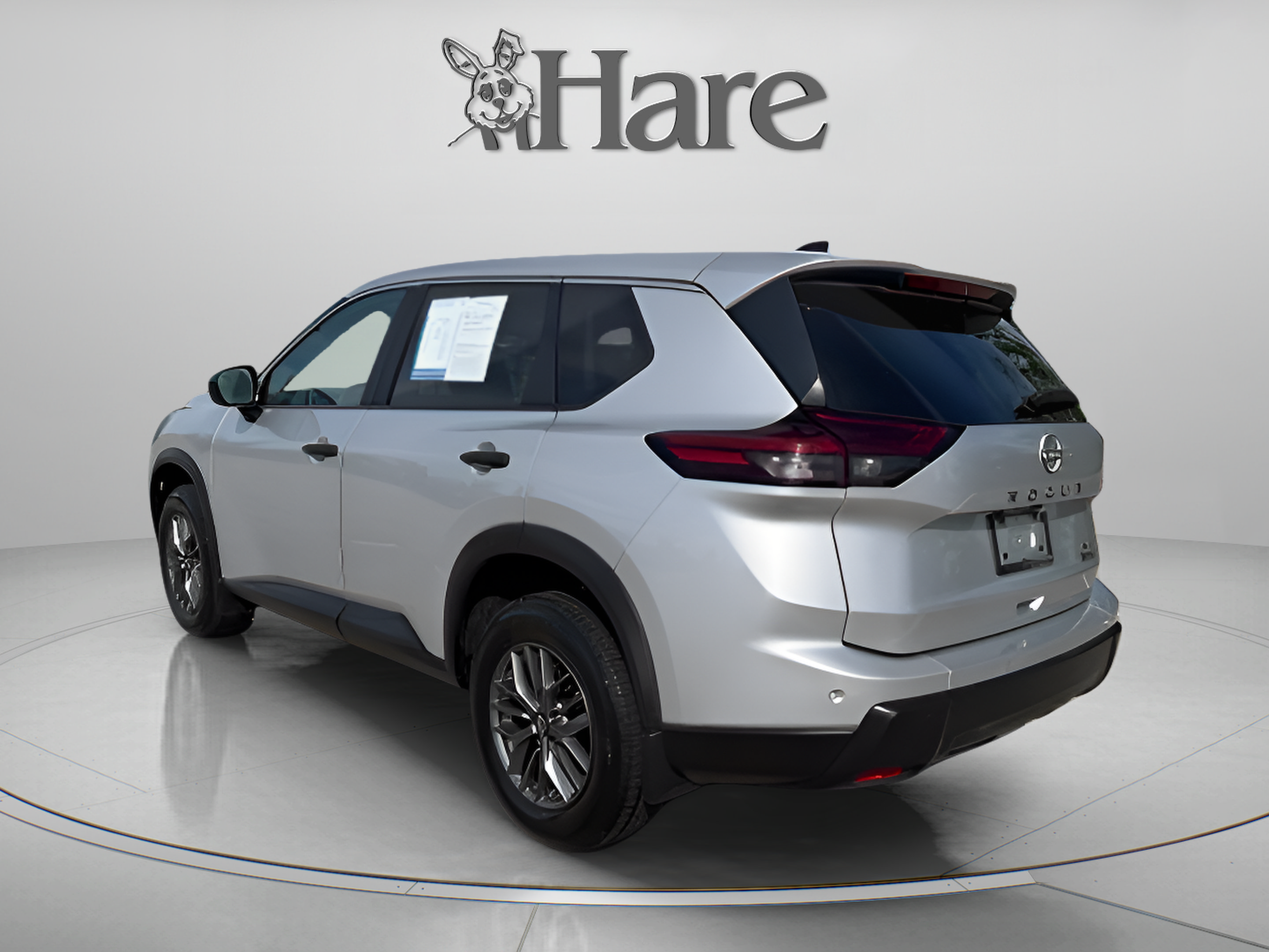 Used 2024 Nissan Rogue S AWD/4WD image 3