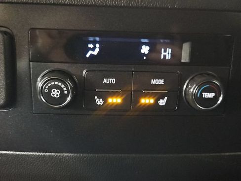 Used 2020 Chevrolet Suburban Premier AWD/4WD image 55