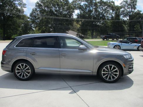 Used 2018 Audi Q7 3.0T Prestige AWD/4WD image 8