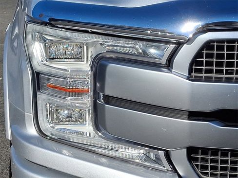 Certified 2018 Ford F150 Platinum w/ Equipment Group 701A Luxury image 9