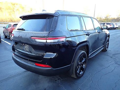 Used 2023 Jeep Grand Cherokee L Limited w/ Black Appearance Package image 5