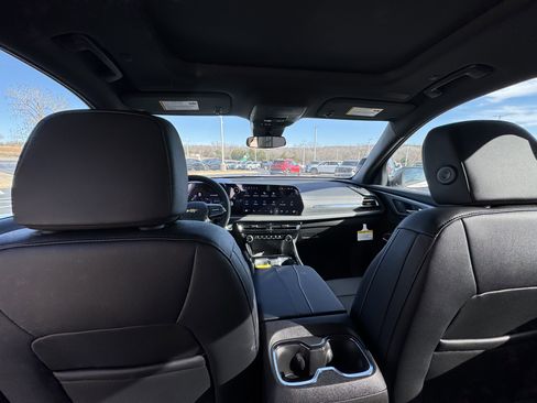 New 2026 Chevrolet Traverse LT image 11