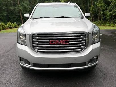 Used 2019 GMC Yukon SLT w/ Premium Edition