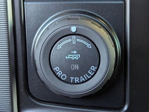 Certified 2023 Ford F150 Platinum w/ Equipment Group 701A High image 31