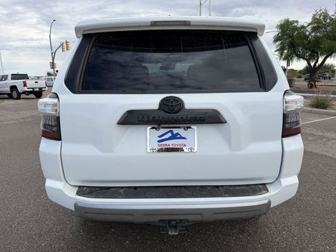 Used 2023 Toyota 4Runner TRD Off-Road Premium w/ Moonroof Package AWD/4WD image 4
