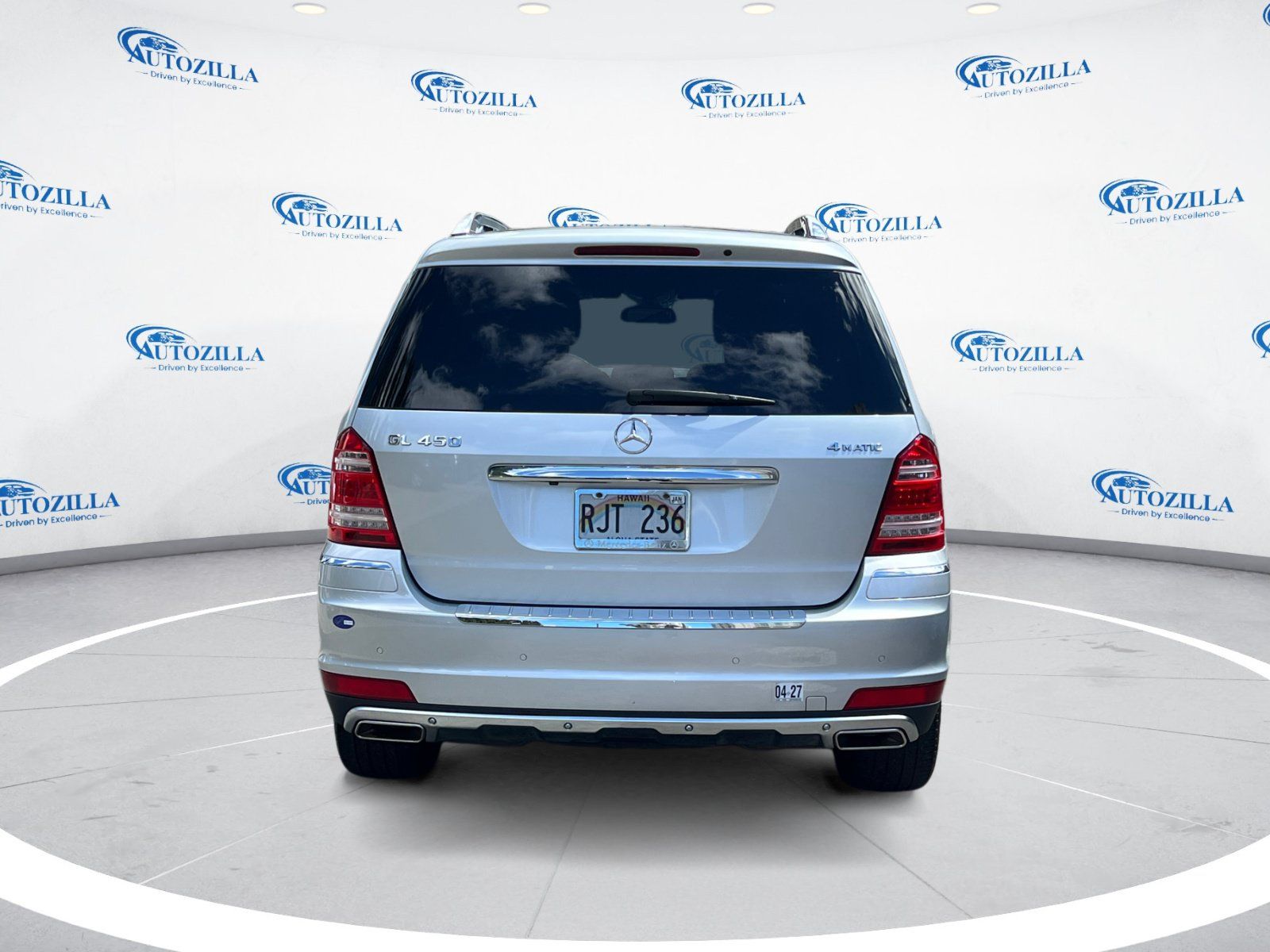 Used 2011 Mercedes-Benz GL 450 4MATIC image 4