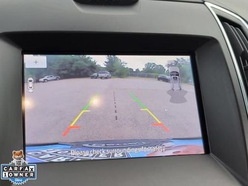 Used 2020 Ford Edge Titanium w/ Equipment Group 301A AWD/4WD image 27