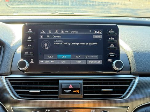 Used 2019 Honda Accord Sport image 47