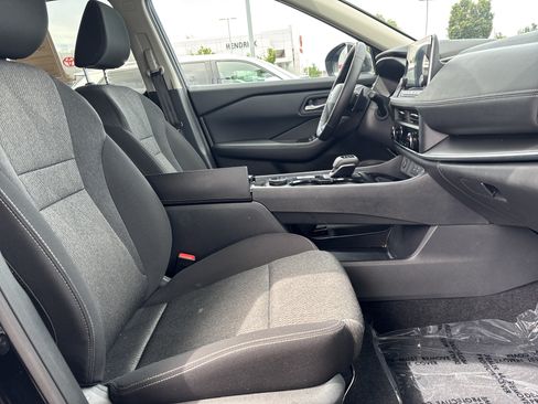 Used 2026 Nissan Rogue SV AWD/4WD image 33