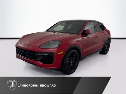 Used 2025 Porsche Cayenne GTS image 1