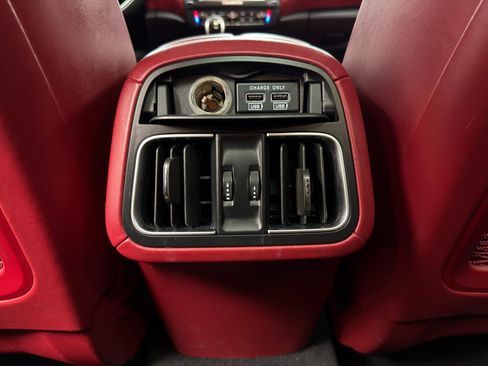 Used 2017 Maserati Levante w/ Sport Package image 32