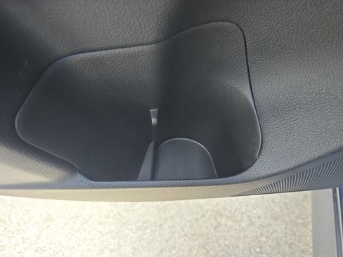 Used 2013 Subaru Crosstrek 2.0i Premium w/ Popular Pkg 2 image 12