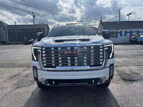 New 2026 GMC Sierra 2500 Denali w/ Denali Reserve Package image 8