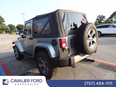 Used 2016 Jeep Wrangler Sahara w/ Connectivity Group AWD/4WD image 5