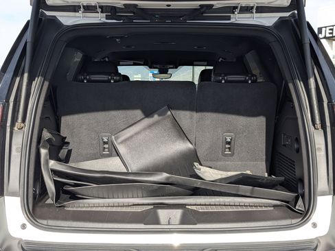 Used 2021 Chevrolet Tahoe High Country image 29