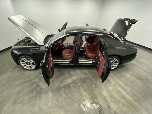 Used 2015 Rolls-Royce Ghost image 52