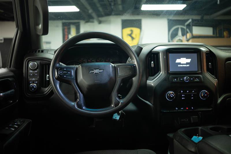 Used 2021 Chevrolet Silverado 1500 Custom Trail Boss AWD/4WD image 15