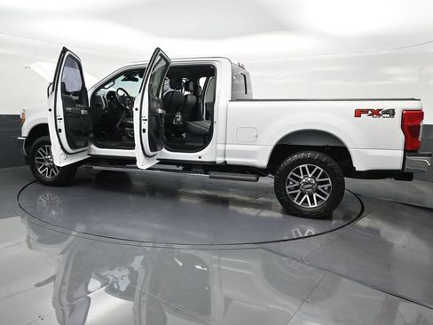 Used 2019 Ford F250 Lariat w/ Lariat Ultimate Package AWD/4WD image 34