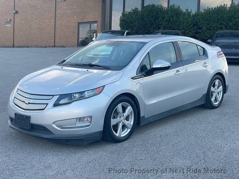 Used 2014 Chevrolet Volt Premium w/ Premium Trim Package FWD image 3