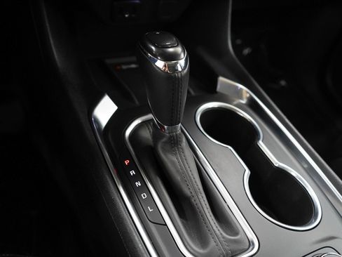 Used 2018 Chevrolet Traverse Premier AWD/4WD image 24