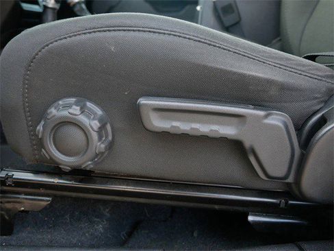 Used 2019 Jeep Wrangler Unlimited Sport S image 17