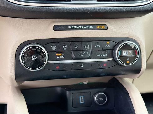Used 2020 Ford Escape SEL FWD image 16