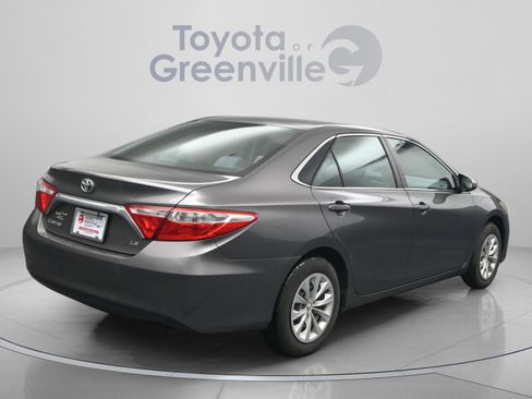 Used 2015 Toyota Camry LE FWD image 15