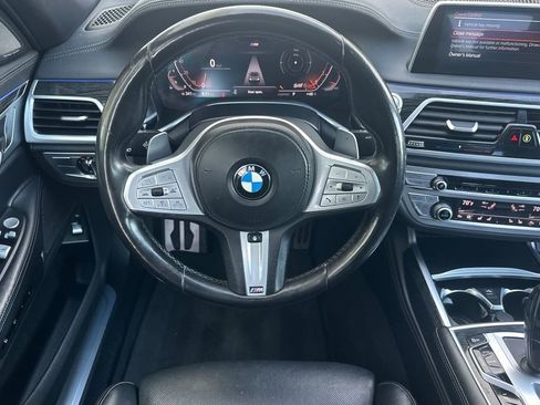 Used 2021 BMW 740i w/ M Sport Package image 15