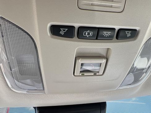 Used 2021 Toyota Corolla LE w/ Carpet Mat Package (TMS) FWD image 14