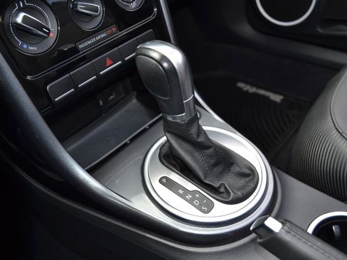 Used 2019 Volkswagen Beetle 2.0T S FWD image 18
