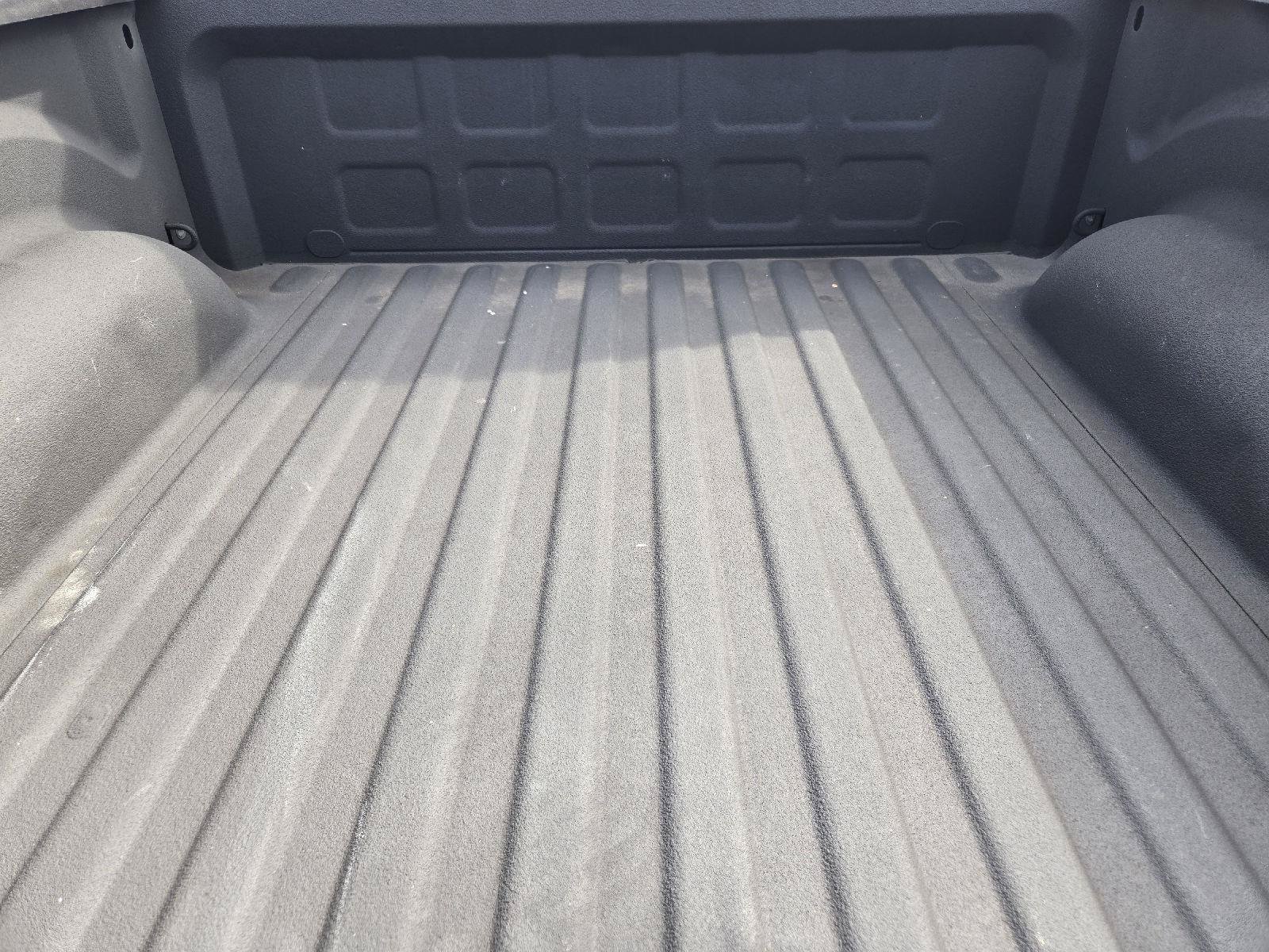 Used 2015 RAM 1500 Outdoorsman RWD image 31